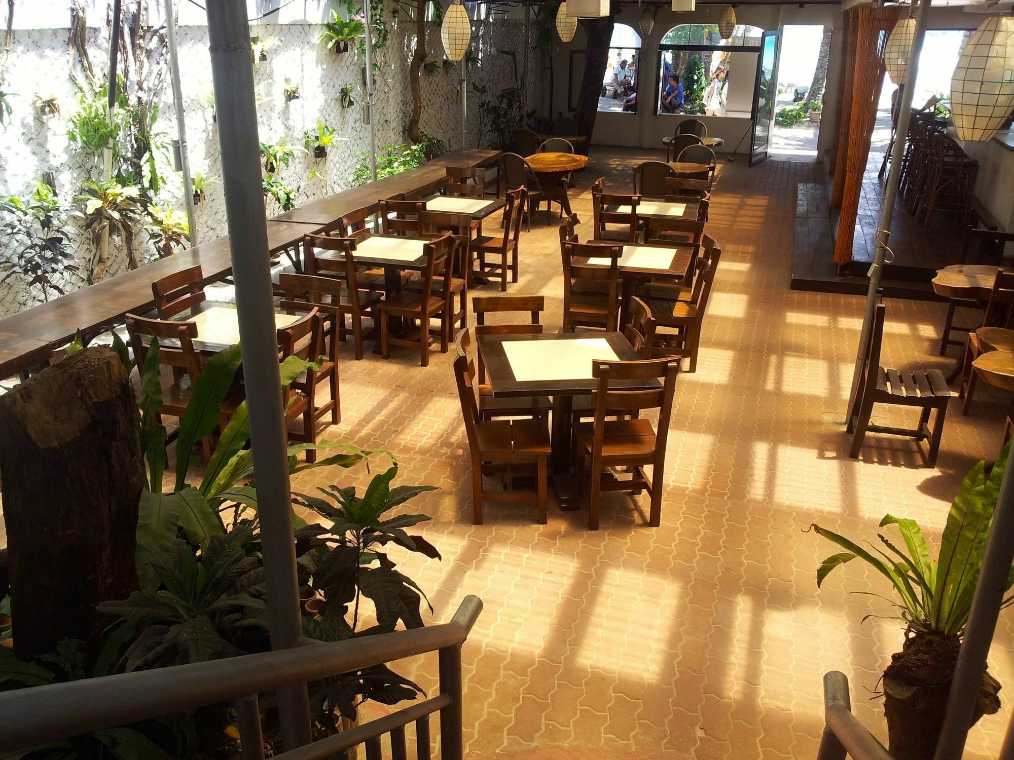 Deparis Beach Resort Balabag  Bagian luar foto